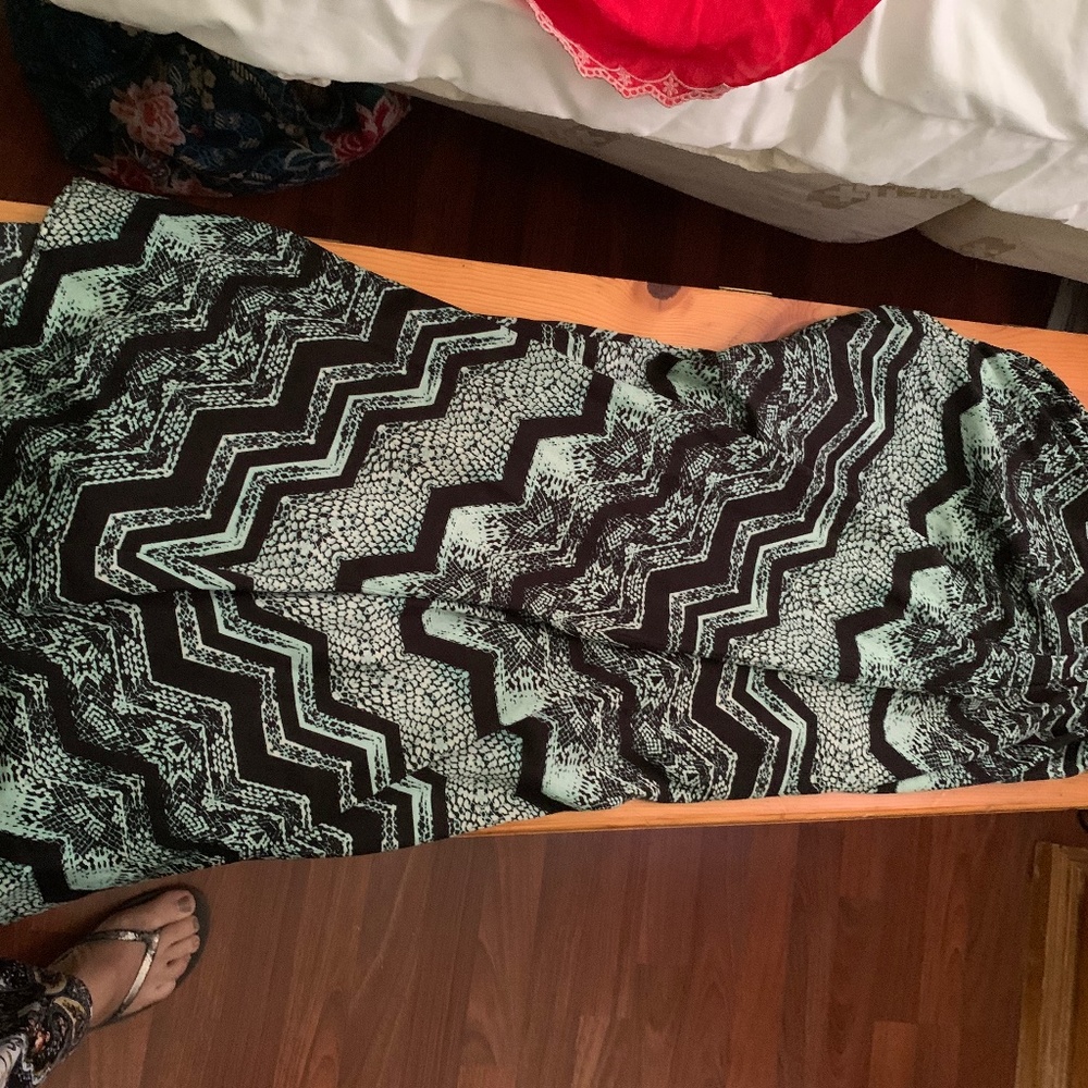 Gorgeous Snakeskin print maxi skirt